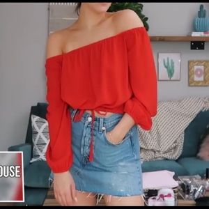 Aritzia Wilfred red Eleanora off shoulder top (XS)